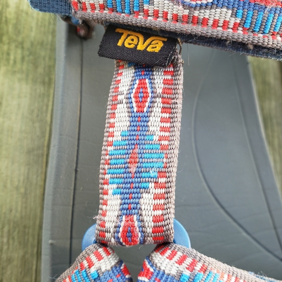 Teva Hurricane Youth sandals - Picture 2 of 4